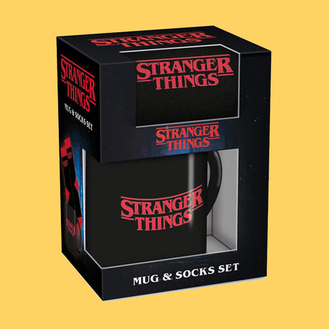 Stranger Things Logo Tasse & Socken Set